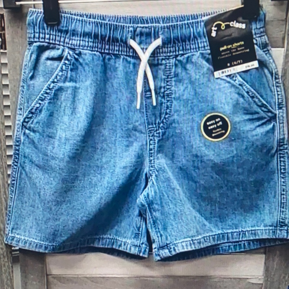 Boys relaxed pull-on above the knee Jean